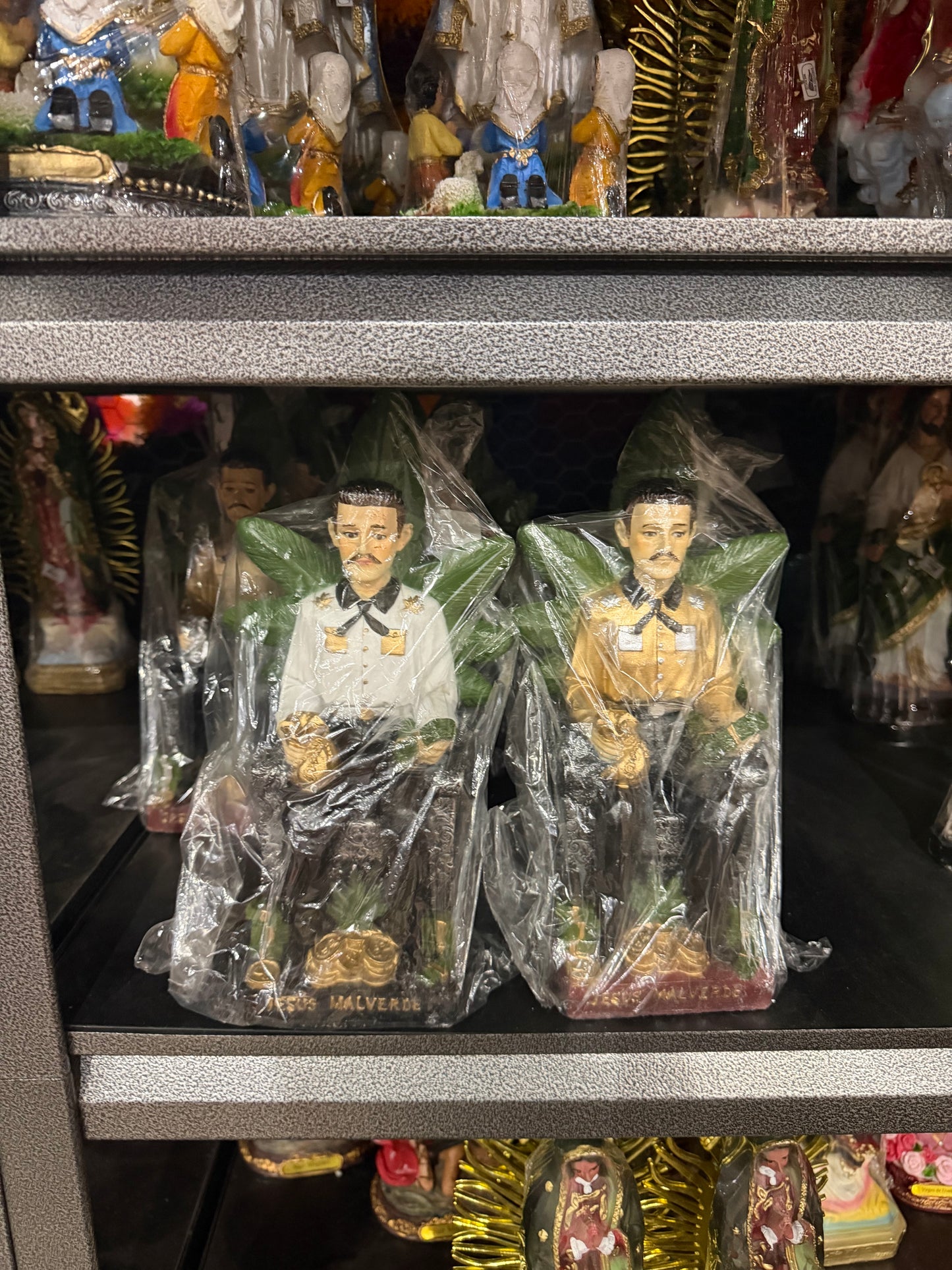Santa Malverde Statue with Money, Gold & Green Leaf Design – Devotional Figure